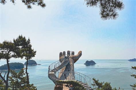 여수 볼거리 먹거리: 바다와 육지의 맛과 멋이 공존하는 도시